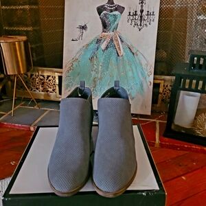 Elegant Gray Women's Ankle Boots By Rampage. Faux Leather. Worn Twice.